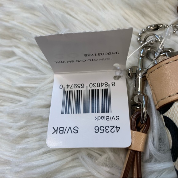 Coach Wristlet Bag NWT - Picture 10 of 11